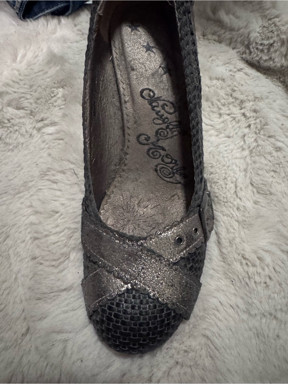 naughty monkey Women's Black & Metallic Charcoal Cross-Strap heel